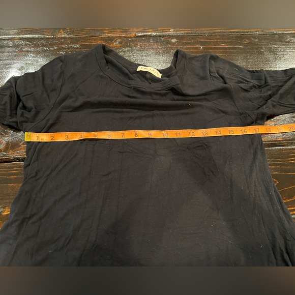 EUC LK Luv Women’s Black Knit Tunic Dress Long Sleeve Round Neck Pockets Size L - Picture 6 of 7